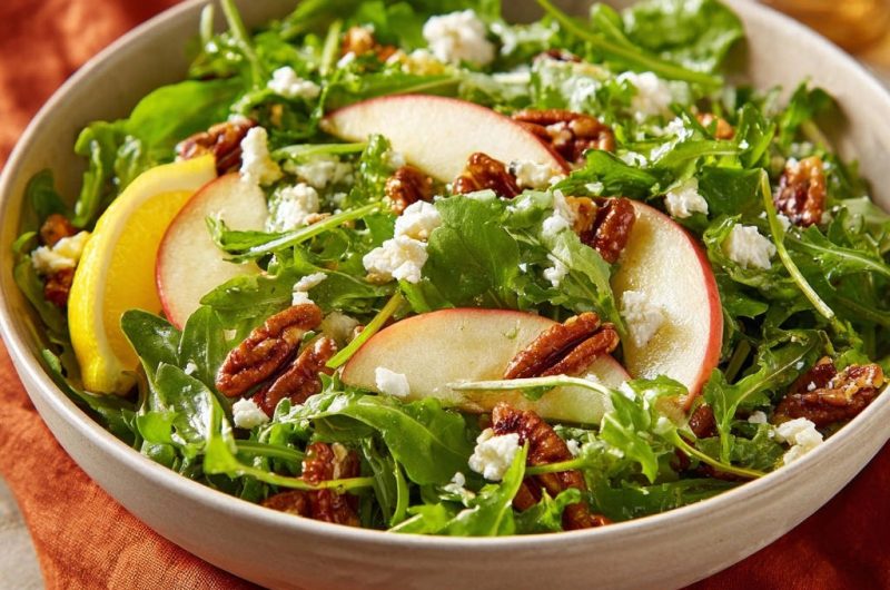 Fresh Apple & Pecan Arugula Salad