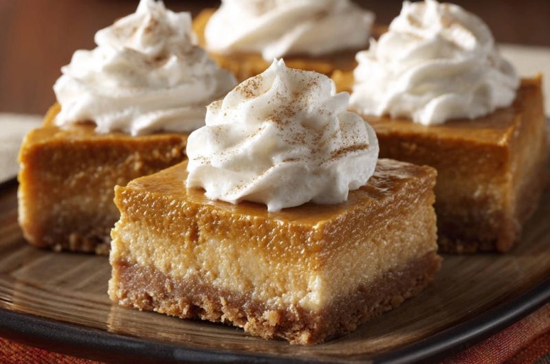 Pumpkin Cheesecake Bars