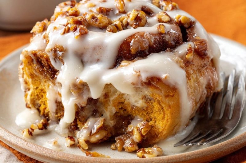 Pumpkin Walnut Rolls